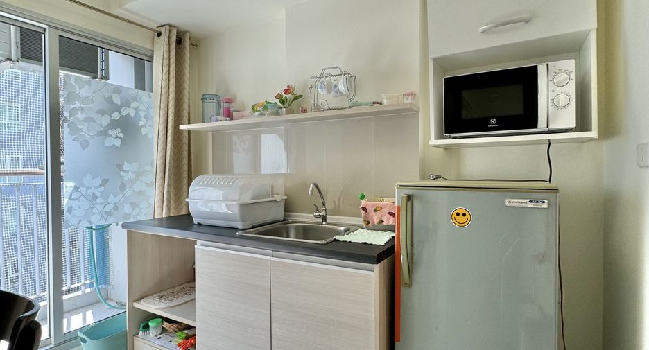 For sale 1 bed condo in Mueang Udon Thani, Udon Thani