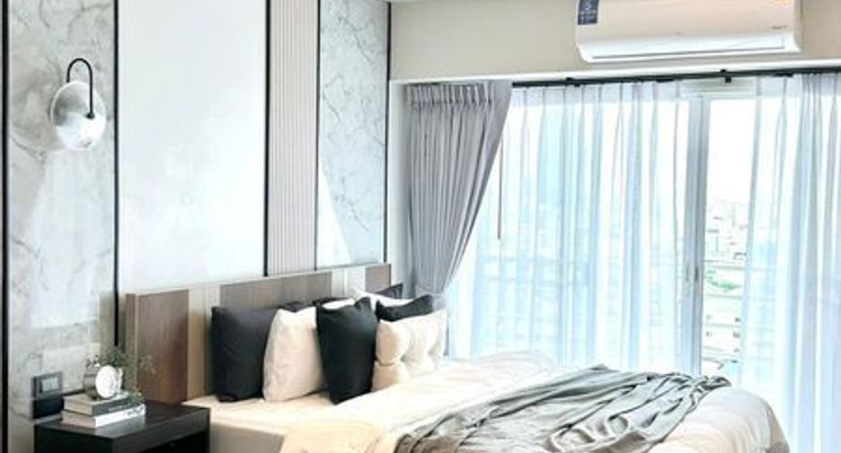 For sale 1 bed condo in Huai Khwang, Bangkok