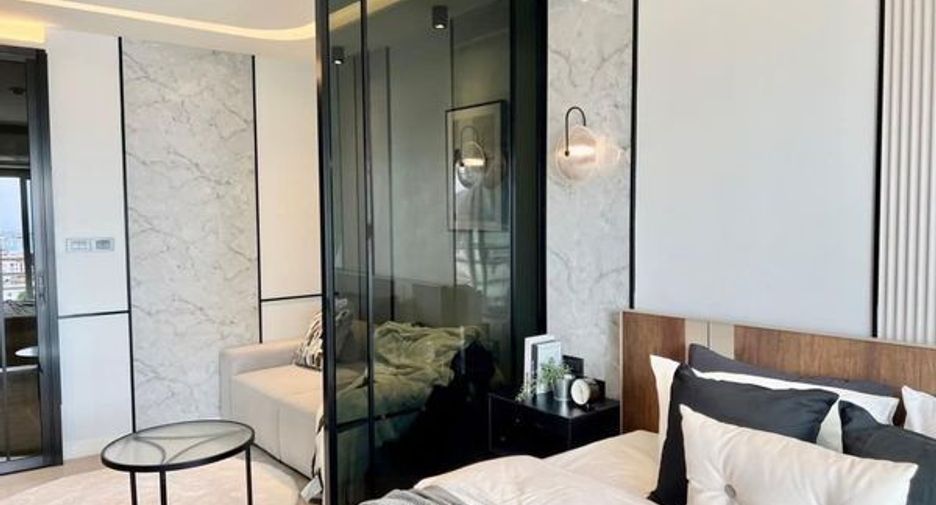 For sale 1 bed condo in Huai Khwang, Bangkok