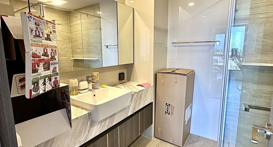For sale 2 bedrooms condo in Mueang Samut Prakan, Samut Prakan