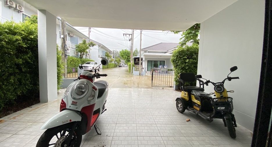 For rent 3 bedrooms house in Mueang Phuket, Phuket
