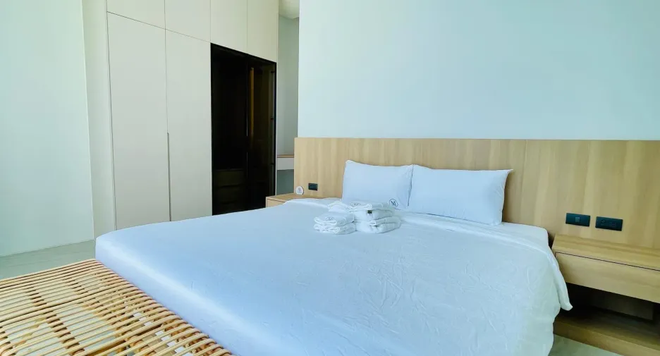 For rent 5 bedrooms villa in Mueang Phuket, Phuket