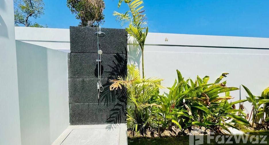 For rent 5 bedrooms villa in Mueang Phuket, Phuket