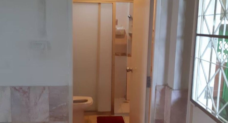 Hotel zum Kauf mit 20 Zimmer in Phutthamonthon, Nakhon Pathom
