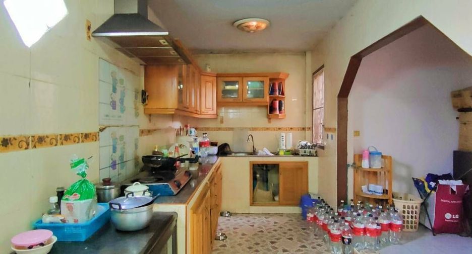 For sale 3 bedrooms house in Khlong Sam Wa, Bangkok