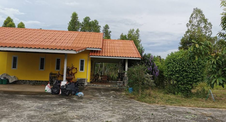 Casa en venta de 3 habitaciones en Chiang Khwan, Roi Et