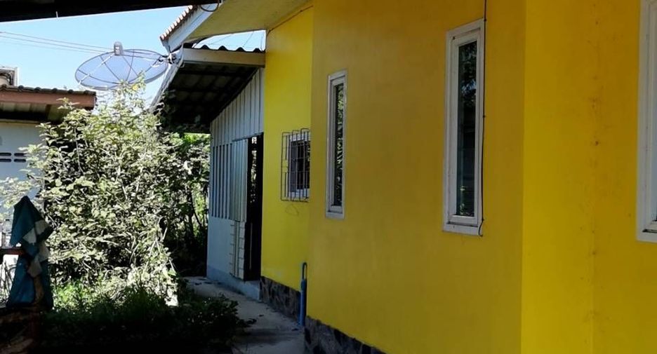 À vendre 3 chambres maison à Chiang Khwan, Roi Et