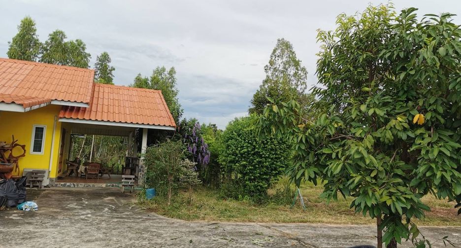 À vendre 3 chambres maison à Chiang Khwan, Roi Et