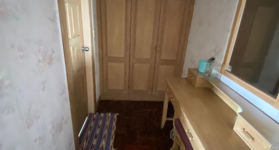 For sale 3 bedrooms condo in Bang Kho Laem, Bangkok