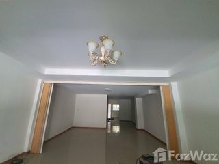 For sale 3 ベッドルーム townhouse in Mueang Nakhon Sawan, Nakhon Sawan