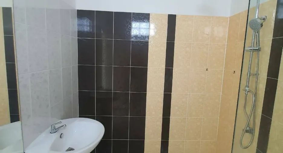 For sale 3 bedrooms townhouse in Mueang Nakhon Sawan, Nakhon Sawan