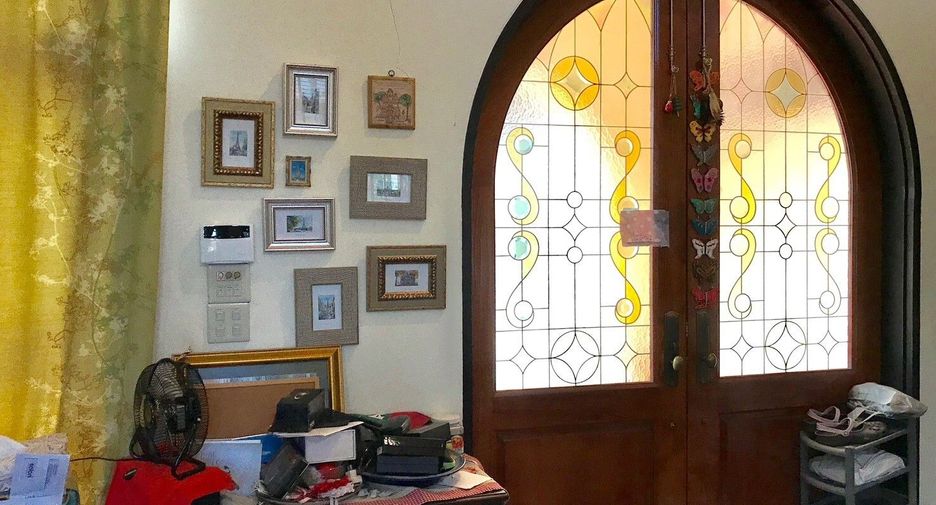 For sale 2 bedrooms house in Phra Khanong, Bangkok