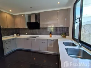 For sale 3 bedrooms villa in Mueang Rayong, Rayong