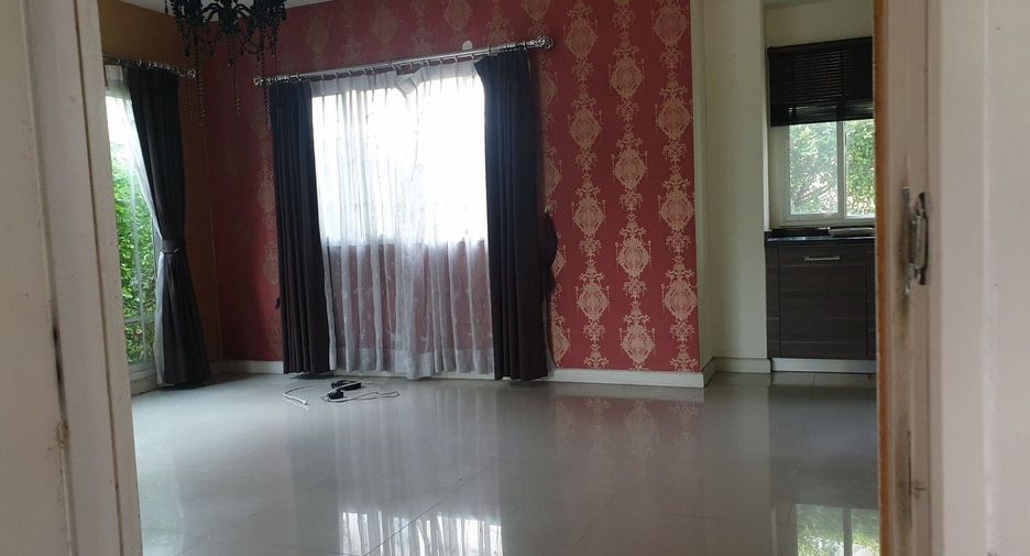For sale 3 bedrooms house in Sai Mai, Bangkok