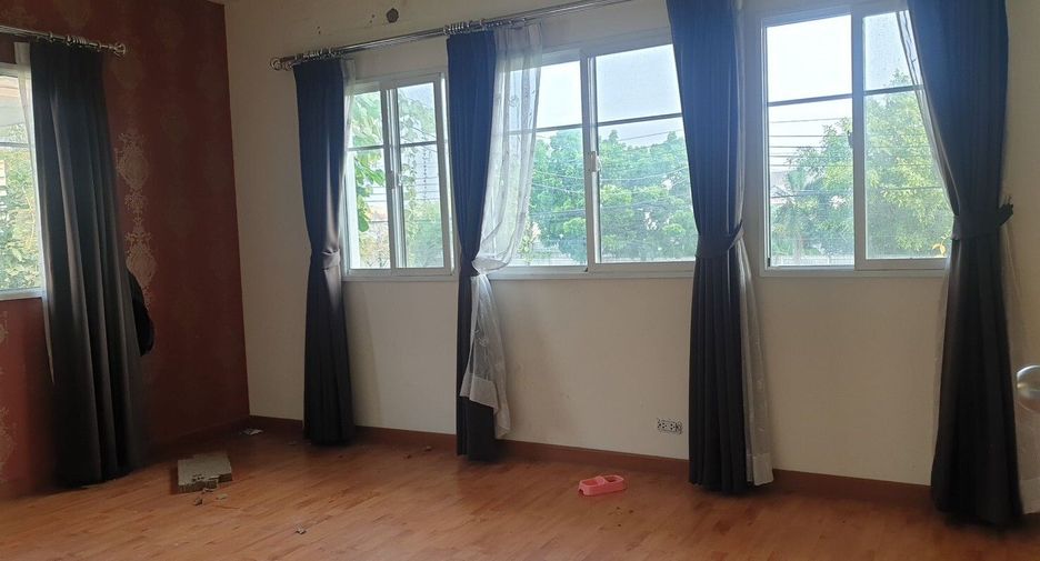 For sale 3 bedrooms house in Sai Mai, Bangkok