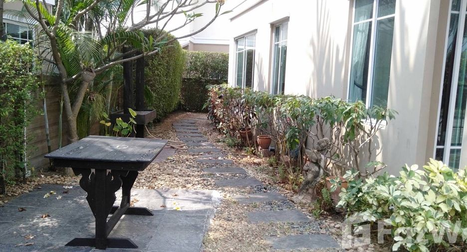 For sale 3 bedrooms house in Sai Mai, Bangkok