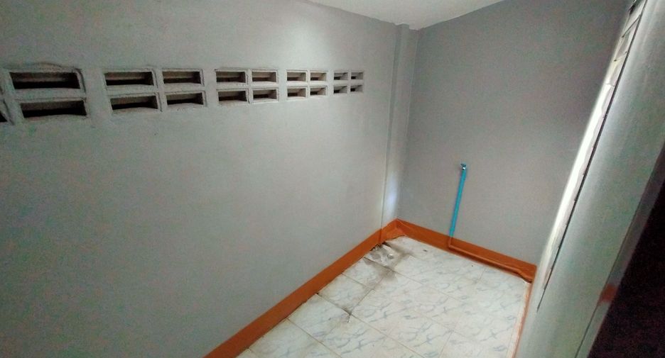 Продажа 3 спальни таунхаус в Mueang Lampang, Lampang