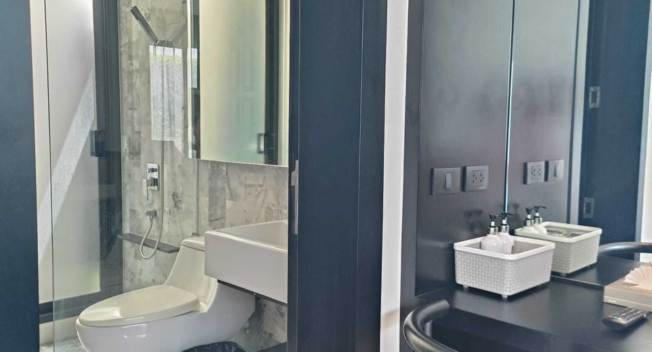 For rent 2 bedrooms villa in Mueang Phuket, Phuket