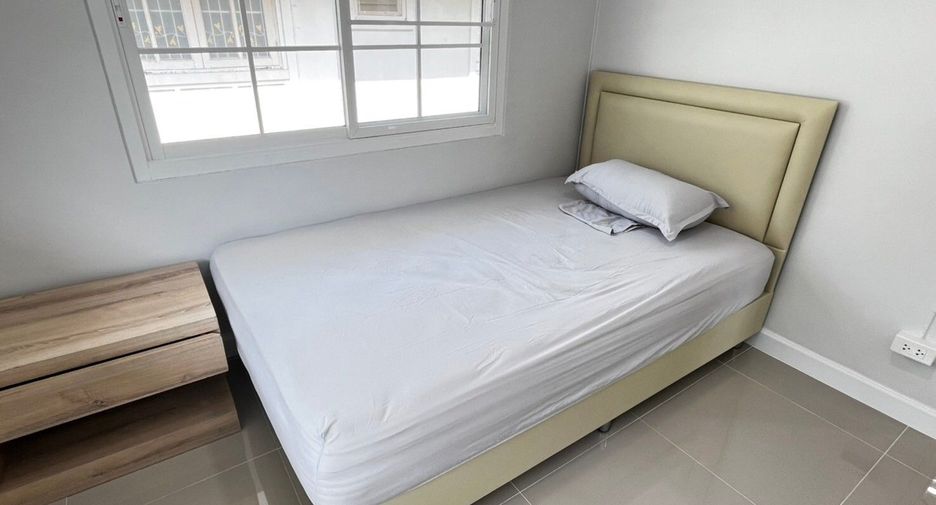 For sale 3 bedrooms townhouse in Khlong Luang, Pathum Thani