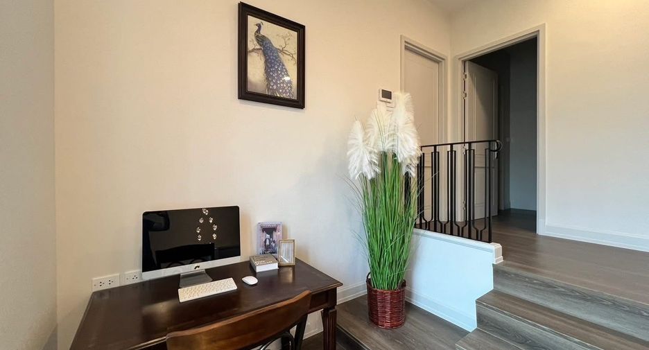 Casa en venta de 4 habitaciones en Saphan Sung, Bangkok