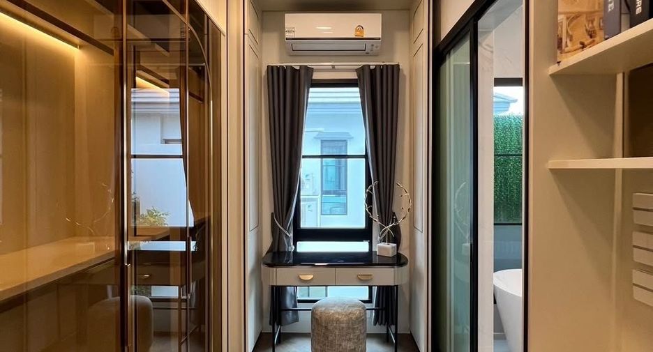 Casa en venta de 4 habitaciones en Saphan Sung, Bangkok