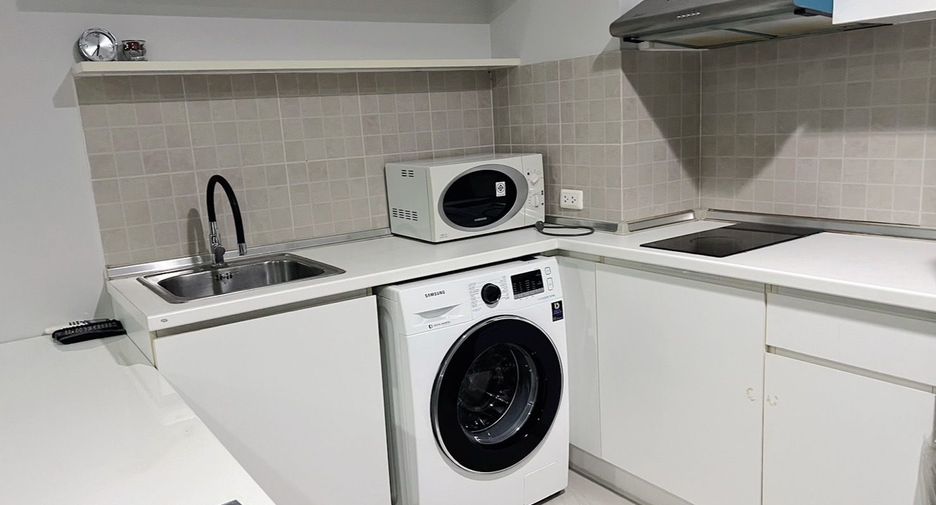 Wohnung zum Kauf mit 1 Zimmer in Huai Khwang, Bangkok
