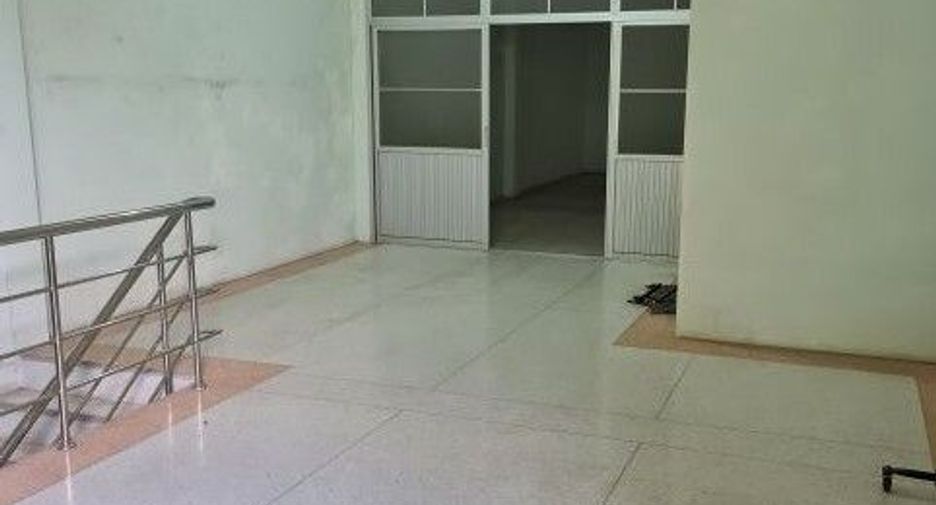For sale 2 bedrooms retail Space in Mueang Chumphon, Chumphon