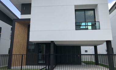 For sale 3 bedrooms house in Mueang Chon Buri, Chonburi