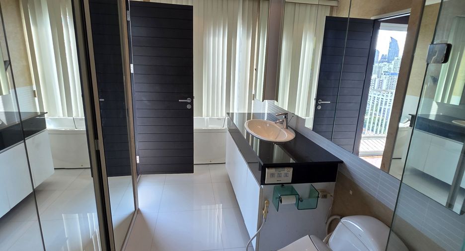 ขาย 2 ห้องนอน คอนโด ใน วัฒนา, กรุงเทพฯ