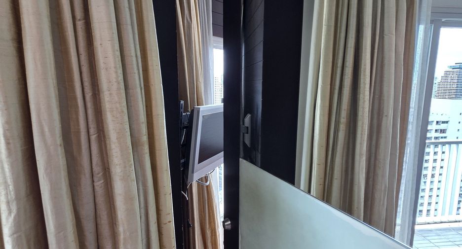 ขาย 2 ห้องนอน คอนโด ใน วัฒนา, กรุงเทพฯ