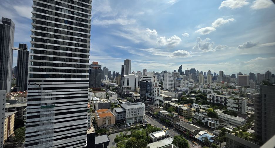 ขาย 2 ห้องนอน คอนโด ใน วัฒนา, กรุงเทพฯ