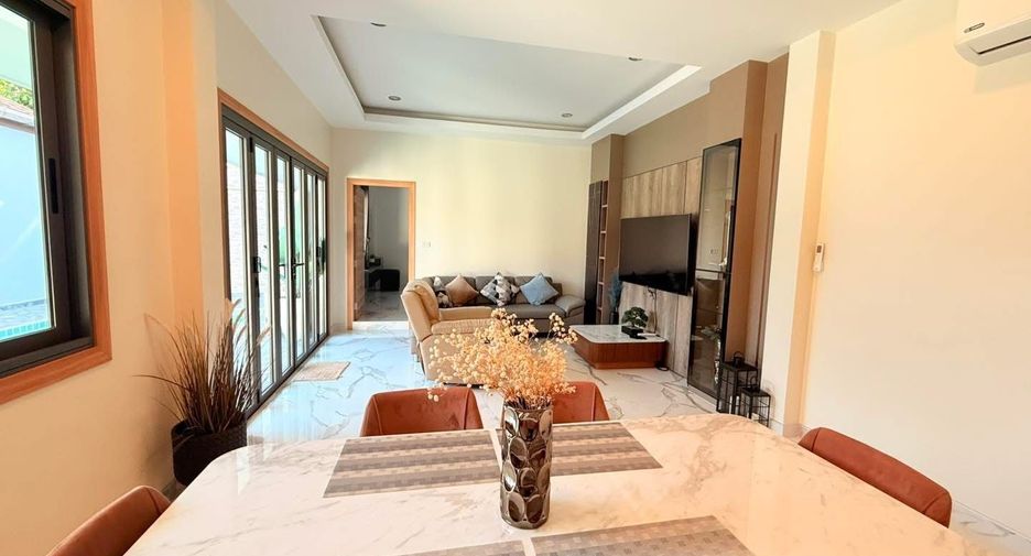 À vendre et à louer 3 chambres villa à Mueang Phuket, Phuket