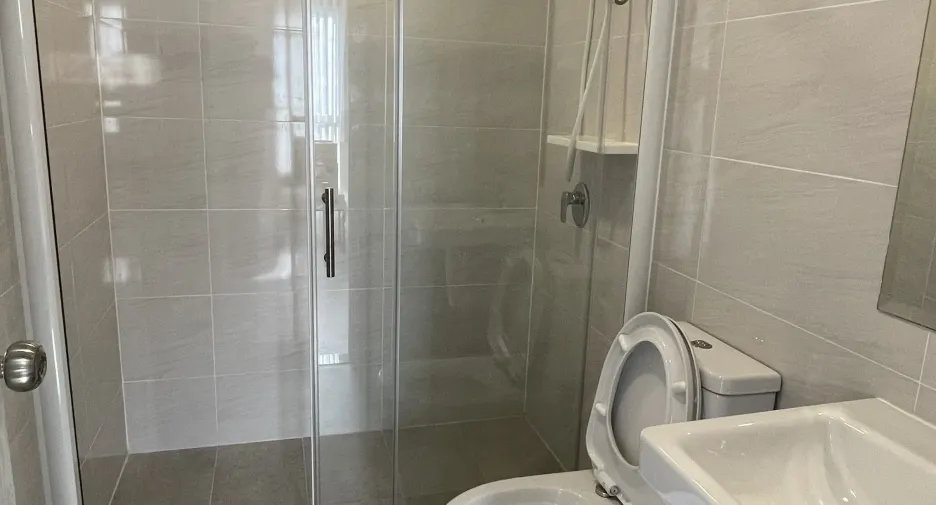 For rent 2 bedrooms condo in Bang Phlat, Bangkok
