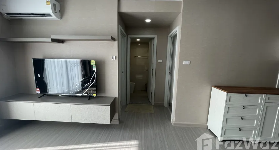 For rent 2 bedrooms condo in Bang Phlat, Bangkok