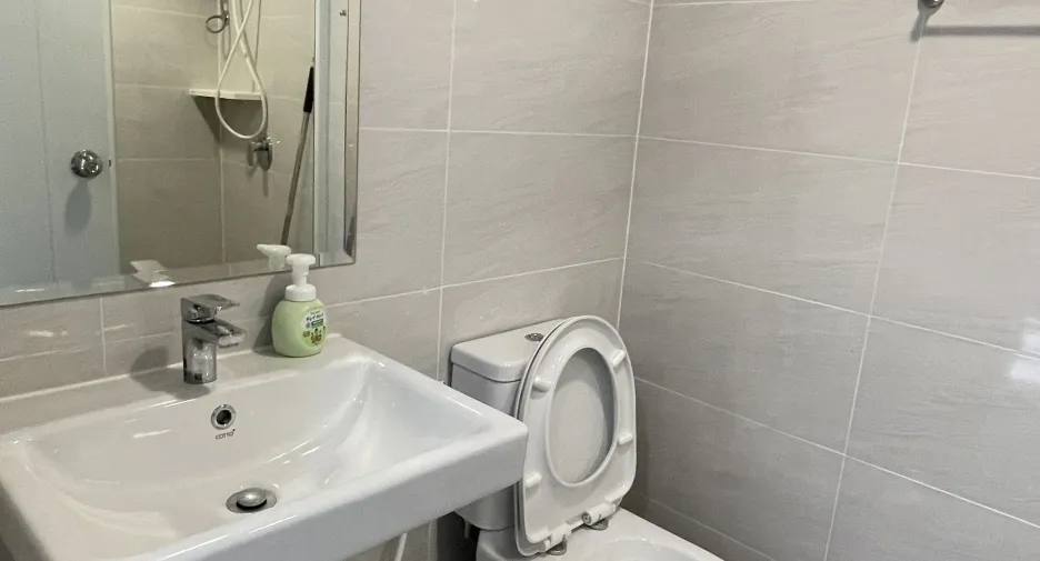 For rent 2 bedrooms condo in Bang Phlat, Bangkok