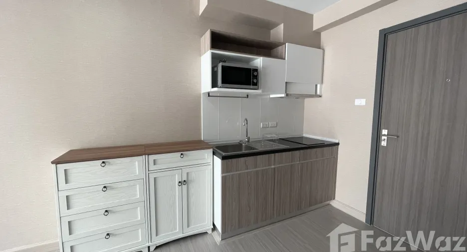 For rent 2 bedrooms condo in Bang Phlat, Bangkok
