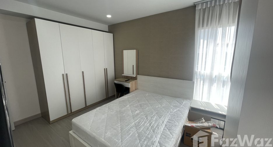 For rent 2 bedrooms condo in Bang Phlat, Bangkok
