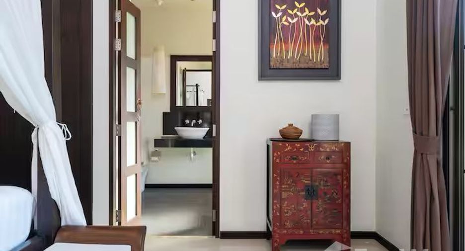 For rent 3 bedrooms villa in Mueang Phuket, Phuket