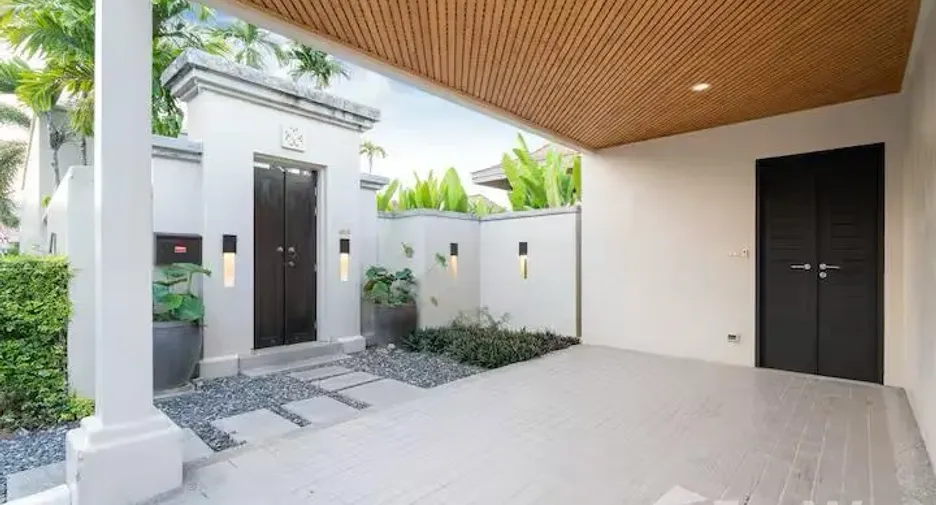 For rent 3 bedrooms villa in Mueang Phuket, Phuket