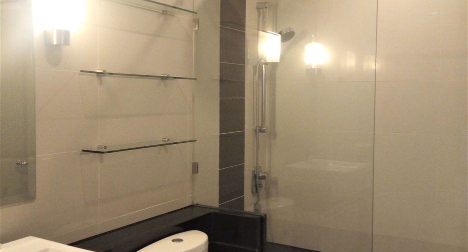 ขาย 2 ห้องนอน คอนโด ใน วัฒนา, กรุงเทพฯ