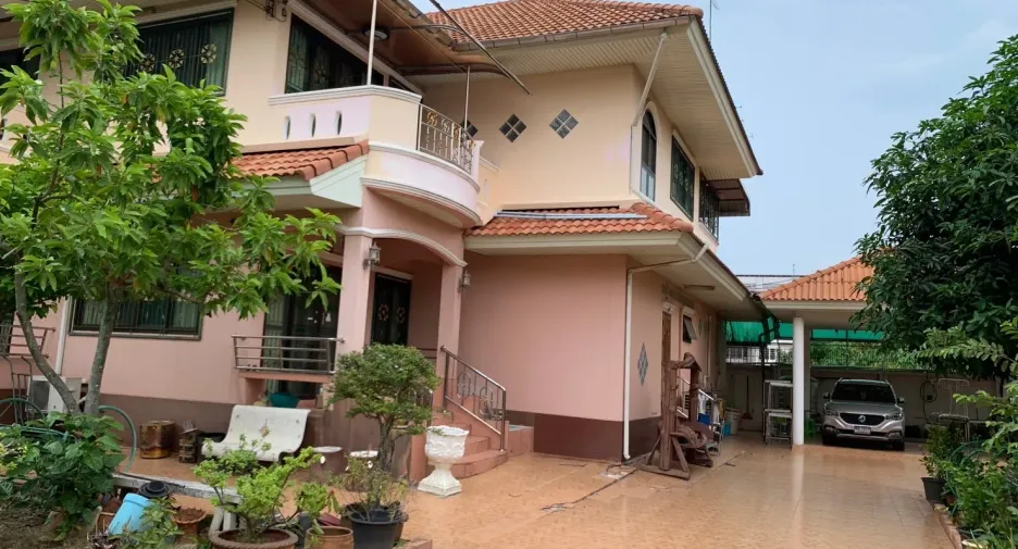 Casa en venta de 5 habitaciones en Thawi Watthana, Bangkok