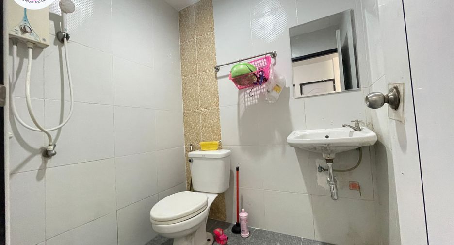 For sale 4 bedrooms house in Mueang Ubon Ratchathani, Ubon Ratchathani