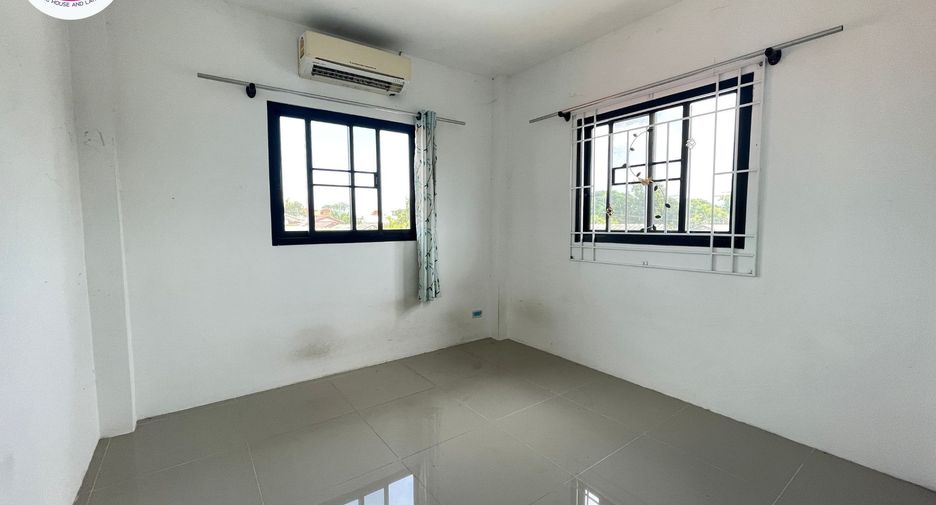 For sale 4 bedrooms house in Mueang Ubon Ratchathani, Ubon Ratchathani