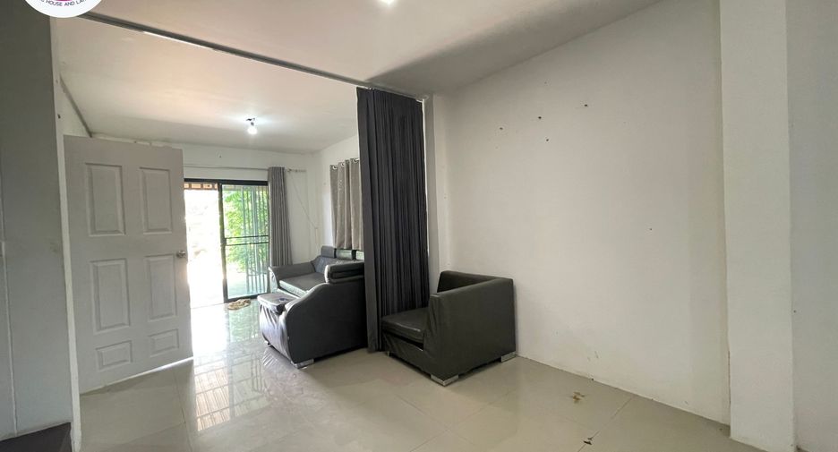 For sale 4 bedrooms house in Mueang Ubon Ratchathani, Ubon Ratchathani