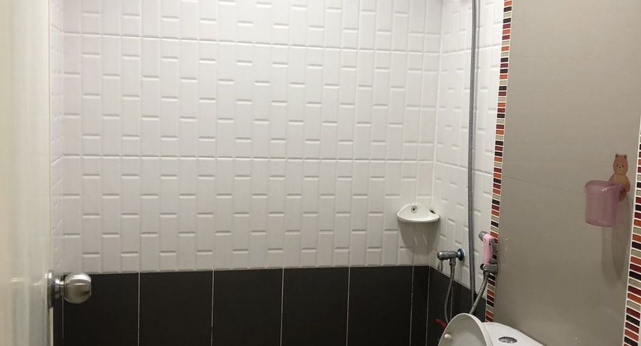 Reihenhaus zur Miete mit 3 Zimmer in Pluak Daeng, Rayong