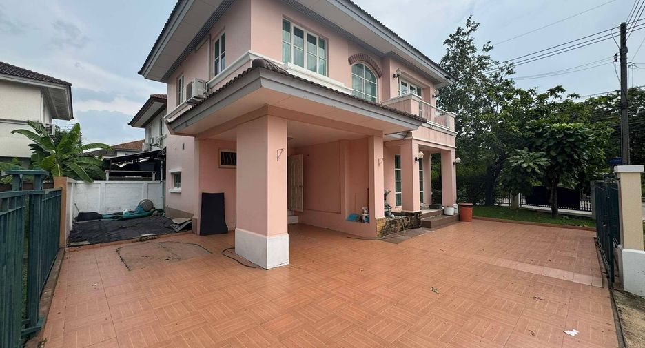 Casa en alquiler de 3 habitaciones en Mueang Pathum Thani, Pathum Thani