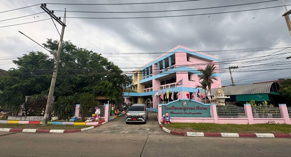 Casa en alquiler de 3 habitaciones en Mueang Pathum Thani, Pathum Thani