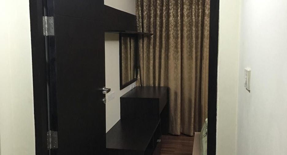 For sale 1 bed condo in Wang Thonglang, Bangkok
