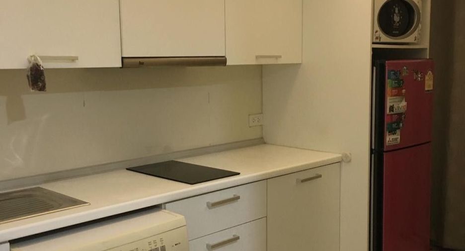 For sale 1 bed condo in Wang Thonglang, Bangkok