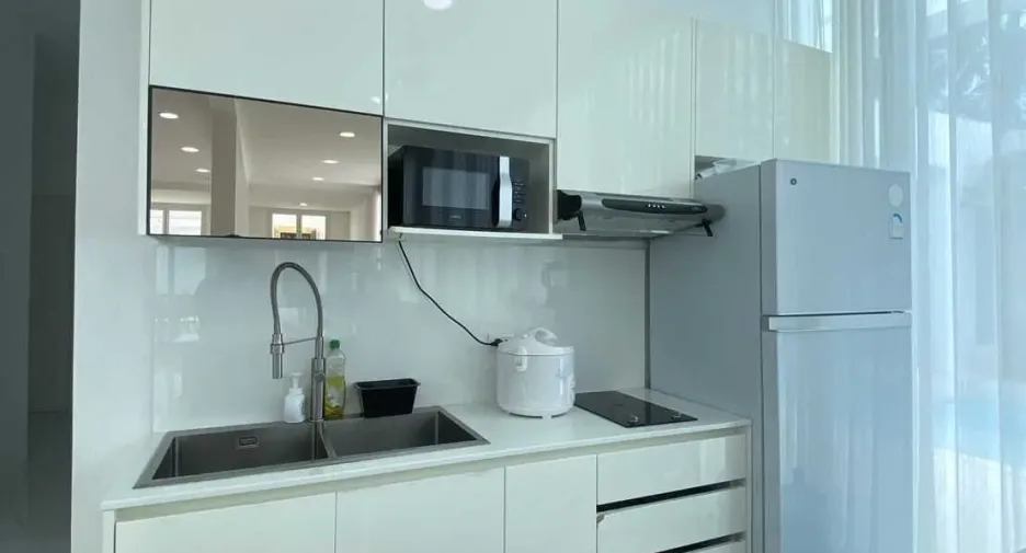 For rent 4 bedrooms villa in Mueang Phuket, Phuket